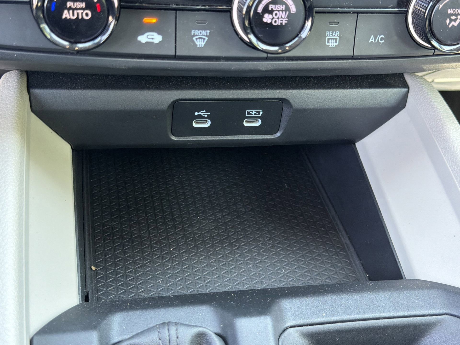 Used 2025 Honda Accord LX image 7