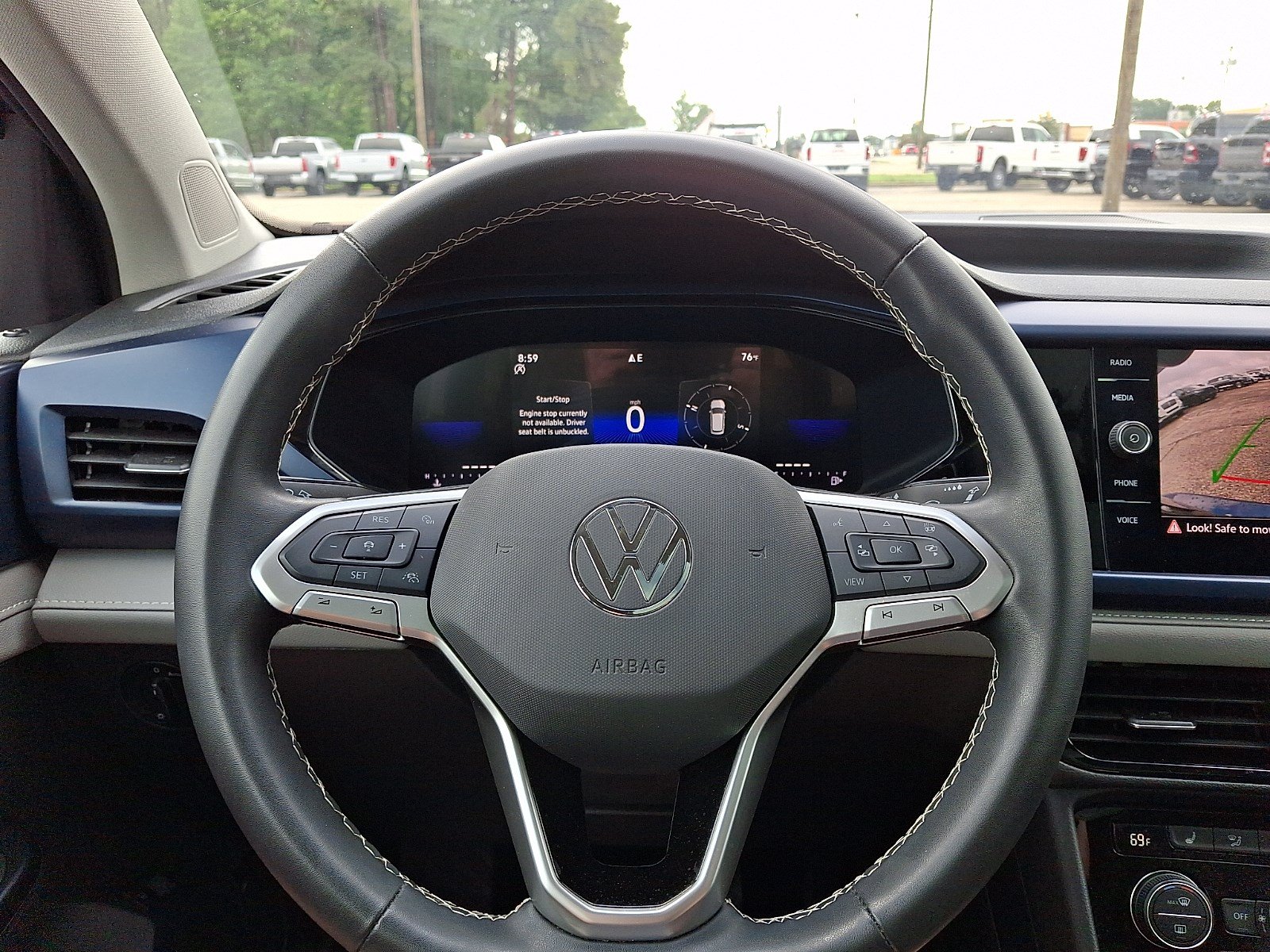 Used 2024 Volkswagen Taos SE FWD image 19