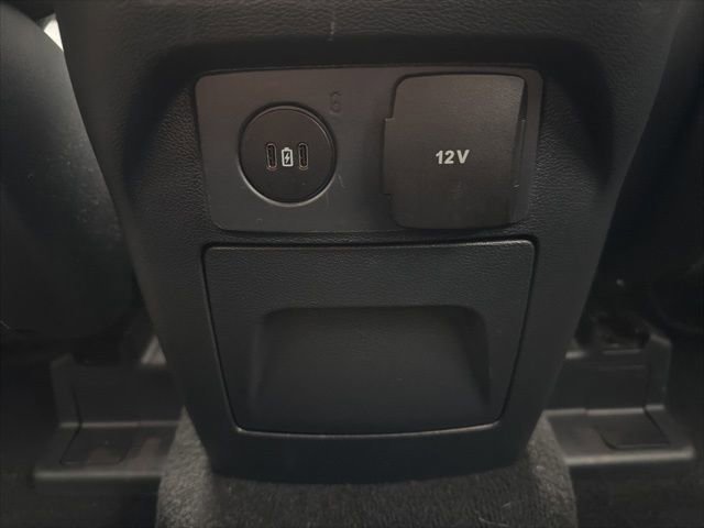 Certified 2025 Ford Explorer ST-Line image 19