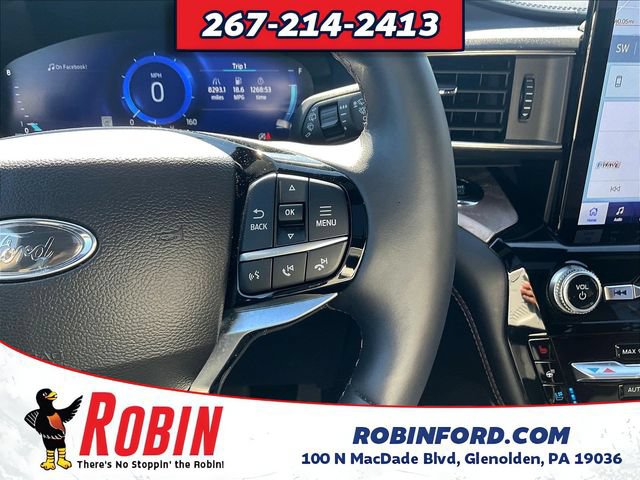 Certified 2024 Ford Explorer Platinum w/ Technology Package AWD/4WD image 14