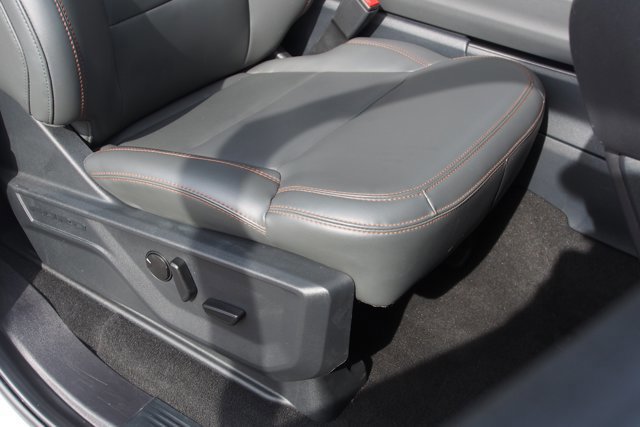 Certified 2025 Ford Expedition Active image 12