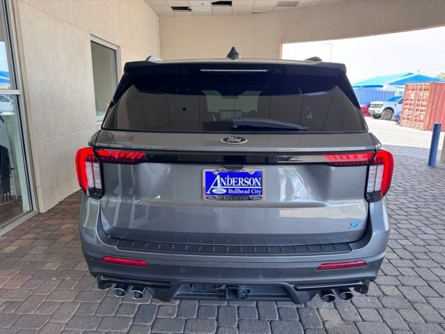 Certified 2025 Ford Explorer ST AWD/4WD image 4
