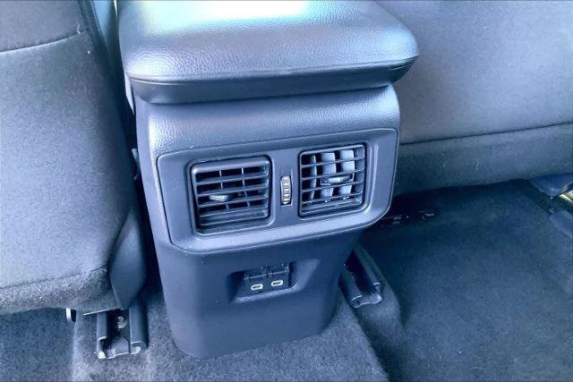Used 2025 Toyota RAV4 XLE AWD/4WD image 37