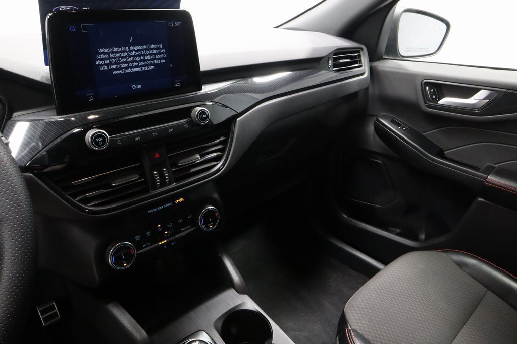 Certified 2024 Ford Escape ST-Line image 30