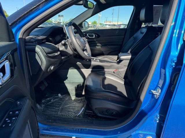 Used 2023 Jeep Compass Latitude w/ Convenience Group AWD/4WD image 14