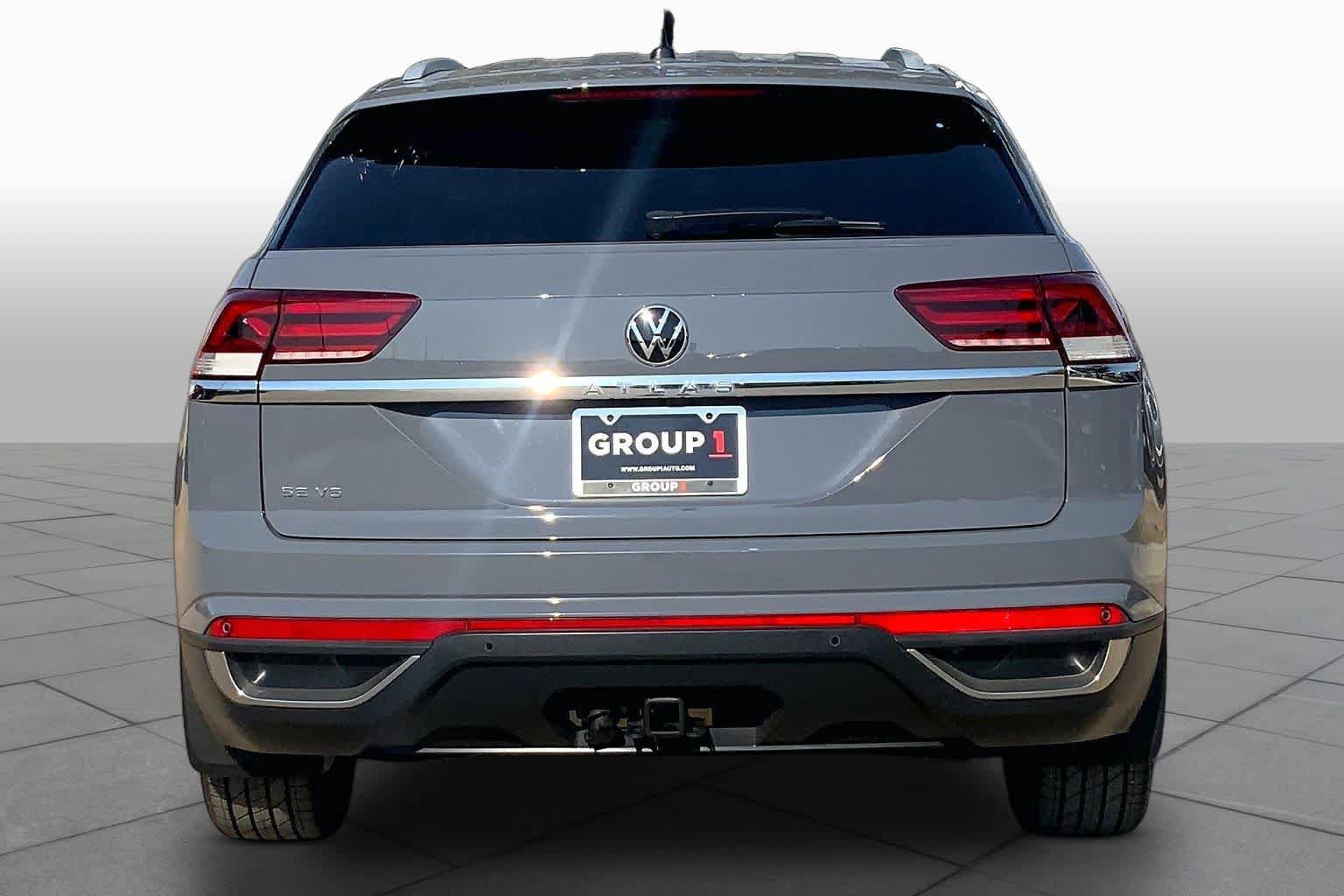 Used 2021 Volkswagen Atlas Cross Sport SE w/ V6 Towing Package FWD image 5