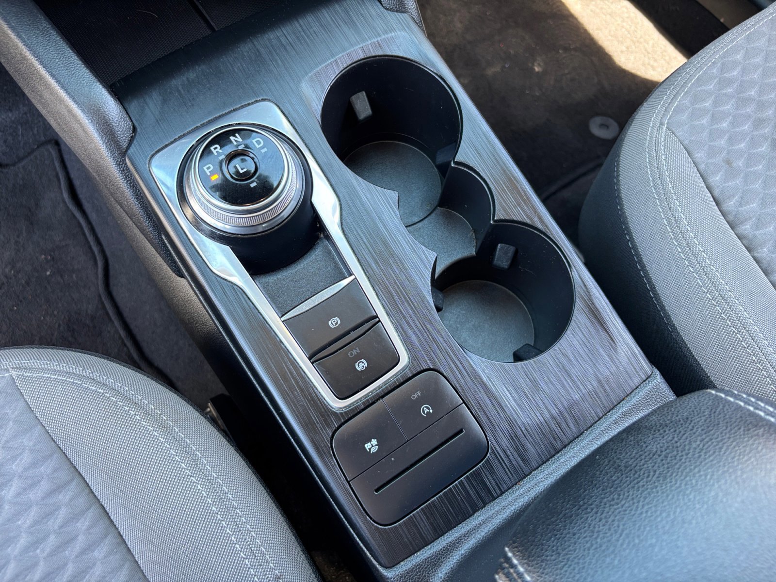 Certified 2021 Ford Escape SE image 15