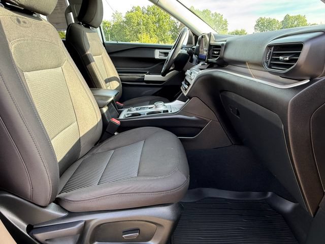 Certified 2023 Ford Explorer XLT w/ Class IV Trailer Tow Package AWD/4WD image 25