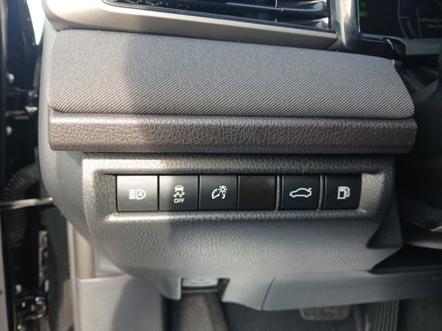 Used 2025 Toyota Camry LE FWD image 20