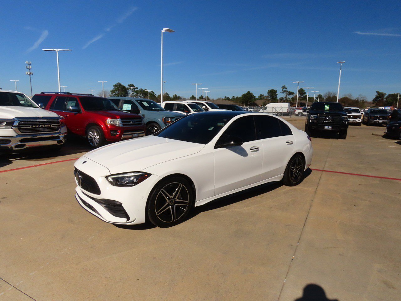 Used 2022 Mercedes-Benz C 300 4MATIC Sedan image 2