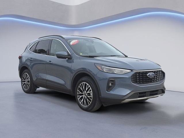 Certified 2025 Ford Escape SE w/ PHEV Premium Package FWD video 2
