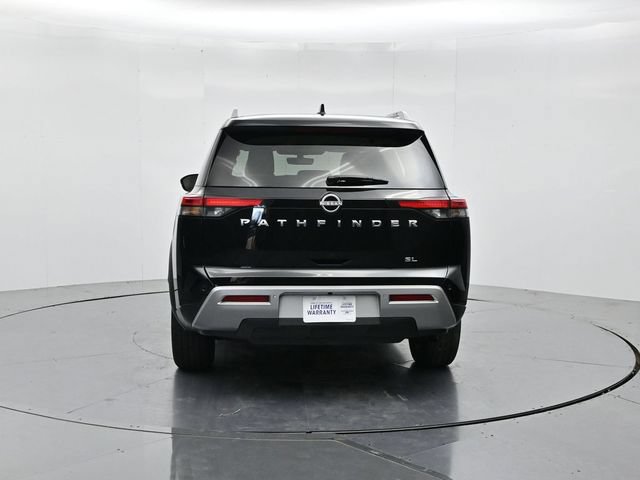 Used 2025 Nissan Pathfinder SL FWD image 8