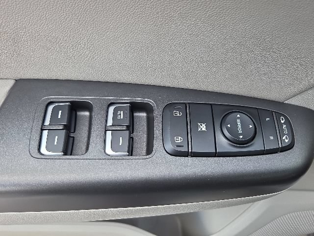 Used 2017 Kia Sportage EX w/ EX Technology Package FWD image 22