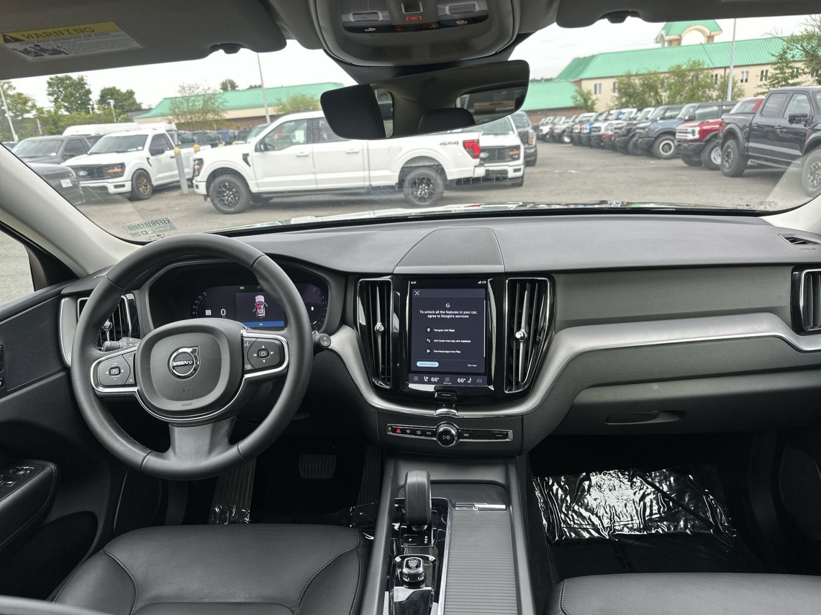 Used 2024 Volvo XC60 B5 Core w/ Climate Package AWD/4WD image 36