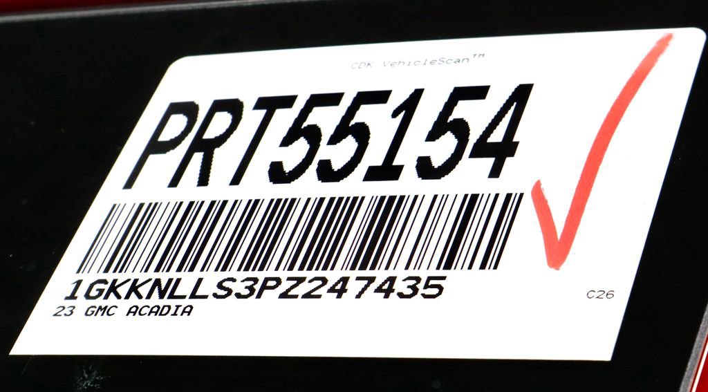 Used 2023 GMC Acadia AT4 image 33