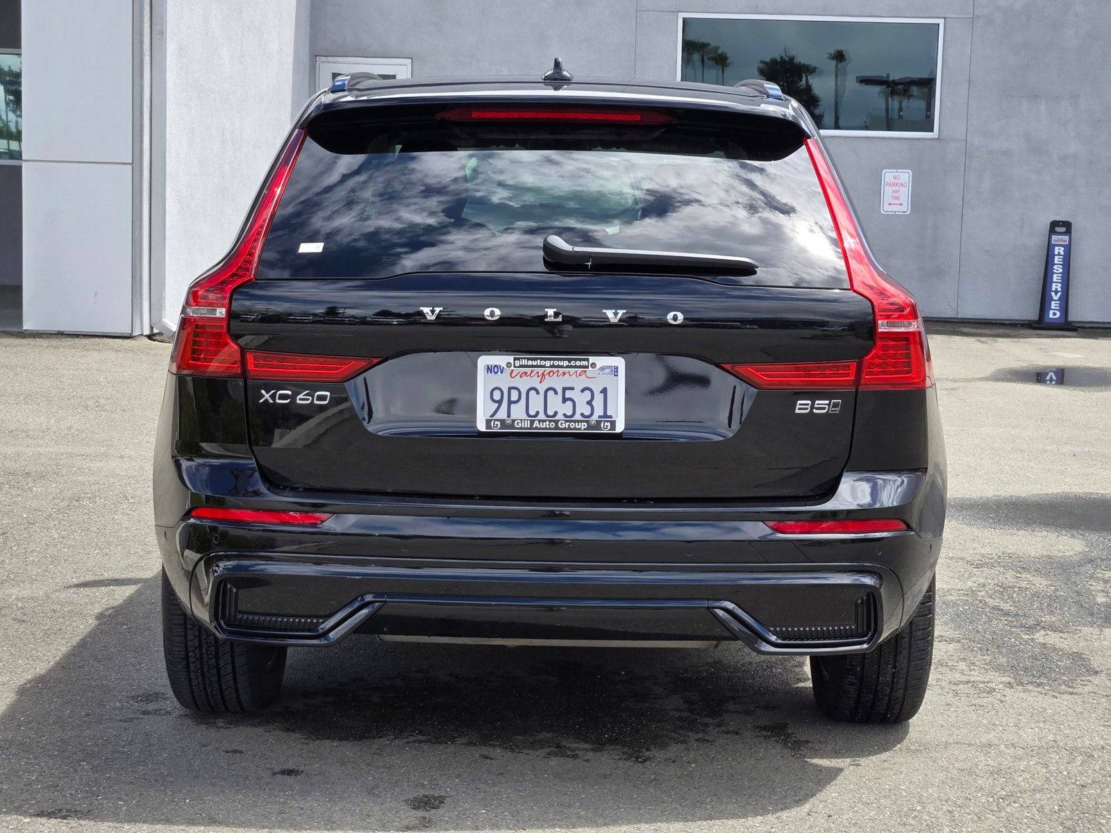 Used 2025 Volvo XC60 B5 Plus AWD/4WD image 5