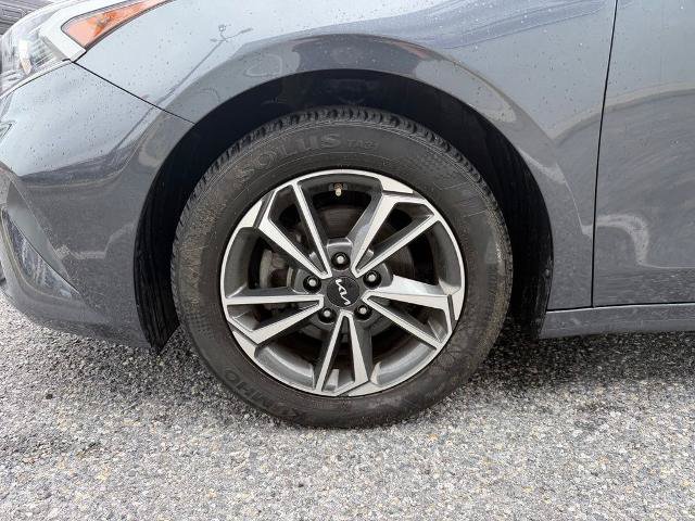 Used 2023 Kia Forte LXS w/ LXS Technology Package FWD image 21