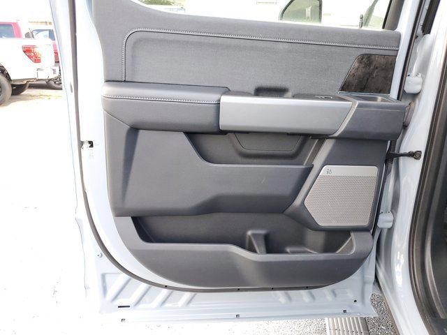 Certified 2024 Ford F350 Lariat w/ Lariat Ultimate Package image 14