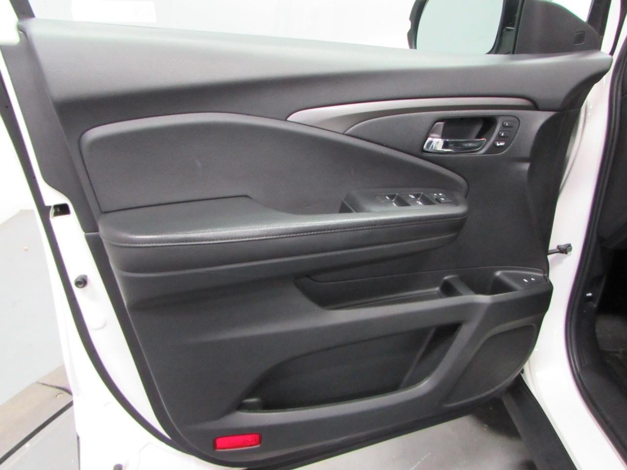 Used 2019 Honda Pilot EX-L image 12