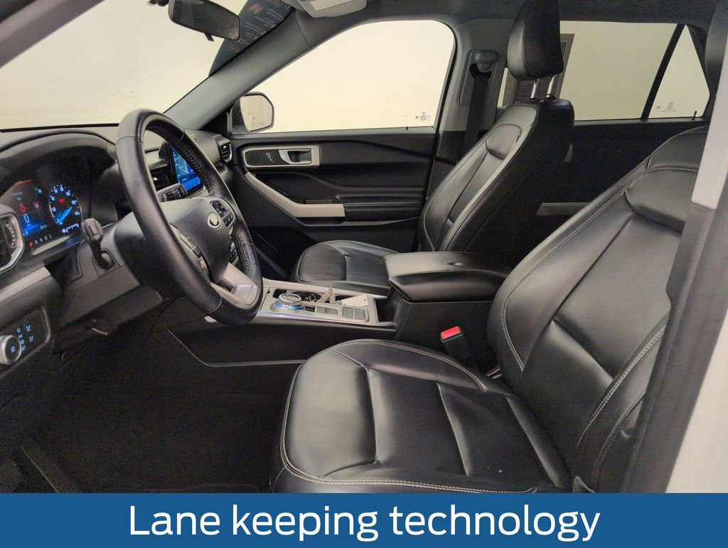 Certified 2021 Ford Explorer XLT w/ Equipment Group 202A RWD image 4