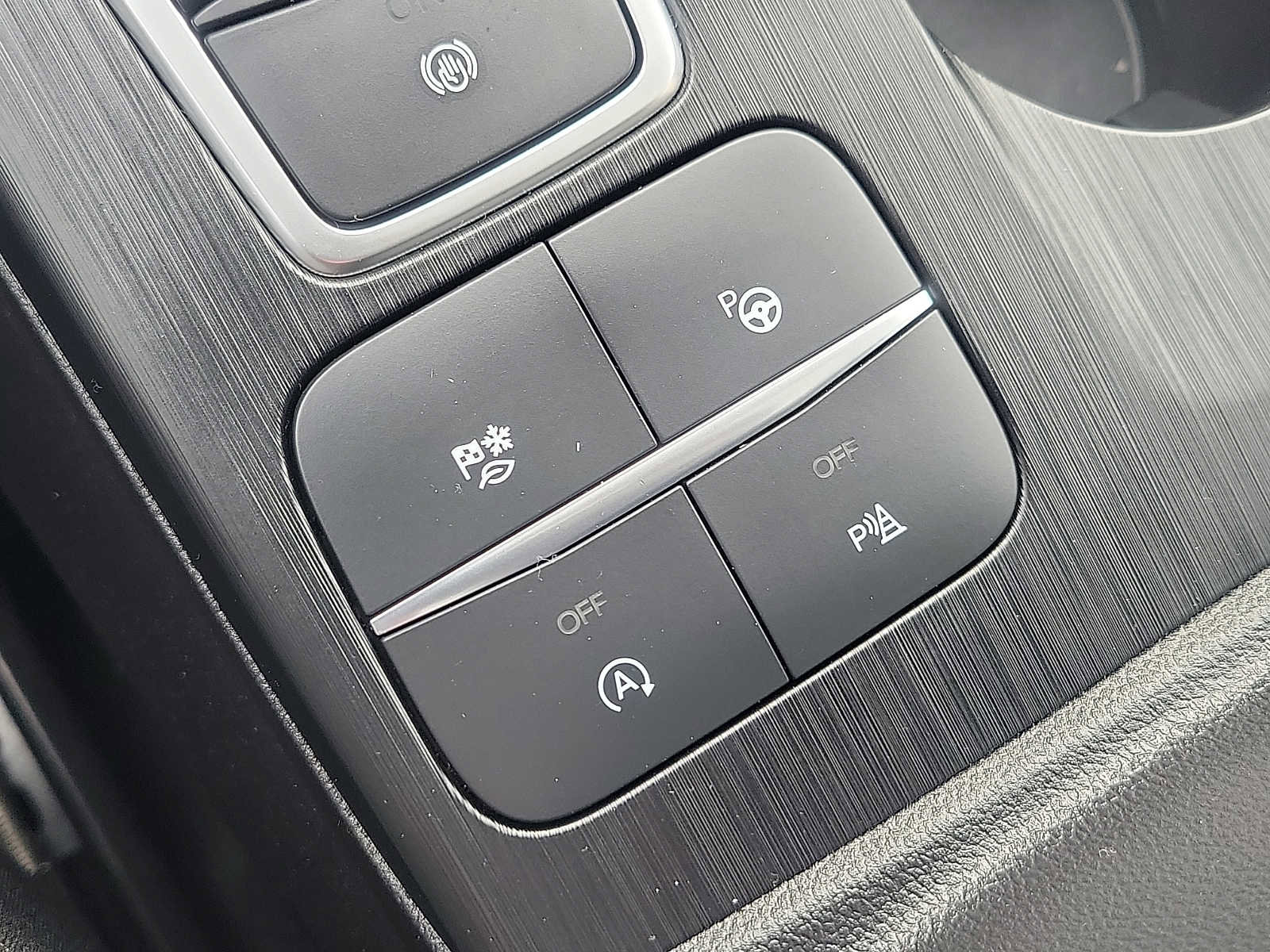 Certified 2022 Ford Escape Titanium w/ Titanium Elite Package image 26