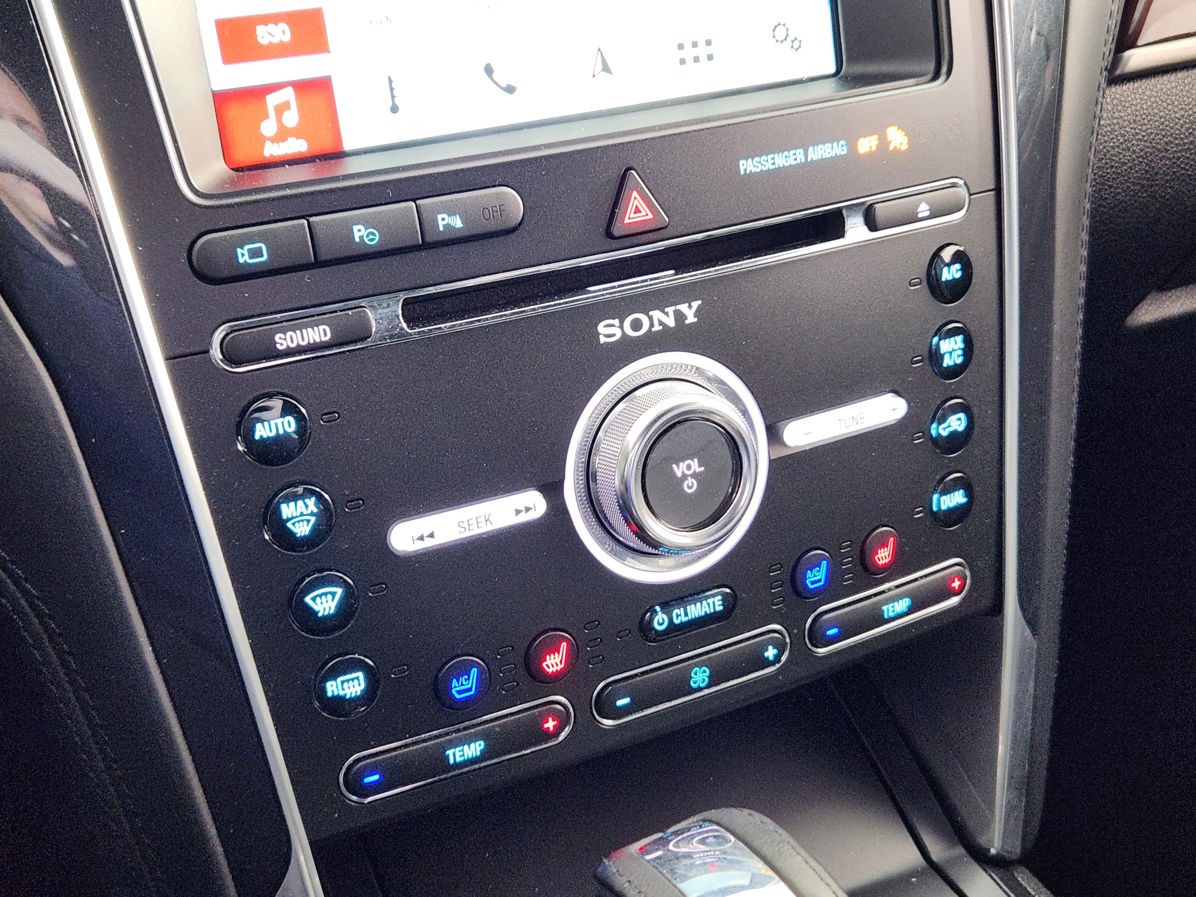 Certified 2018 Ford Explorer Platinum image 24