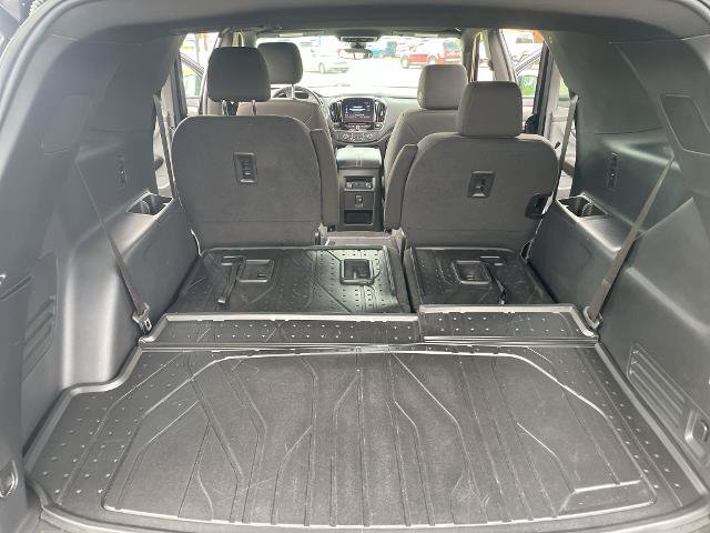 Used 2023 Chevrolet Traverse LT w/ LPO, Floor Liner Package AWD/4WD image 23