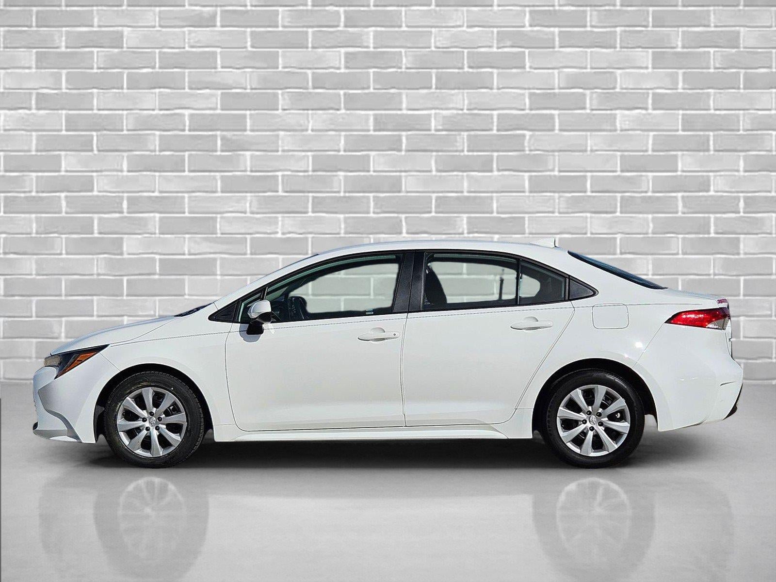 Used 2025 Toyota Corolla LE FWD image 7