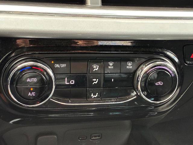 Used 2024 Chevrolet Trax LT FWD image 27