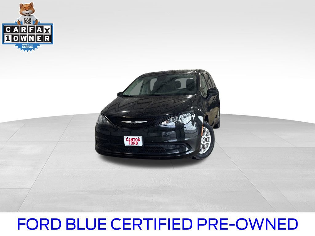 Used 2023 Chrysler Voyager LX FWD image 1