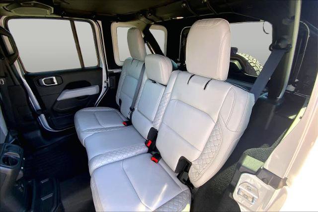 Used 2023 Jeep Wrangler Unlimited Sahara AWD/4WD image 21