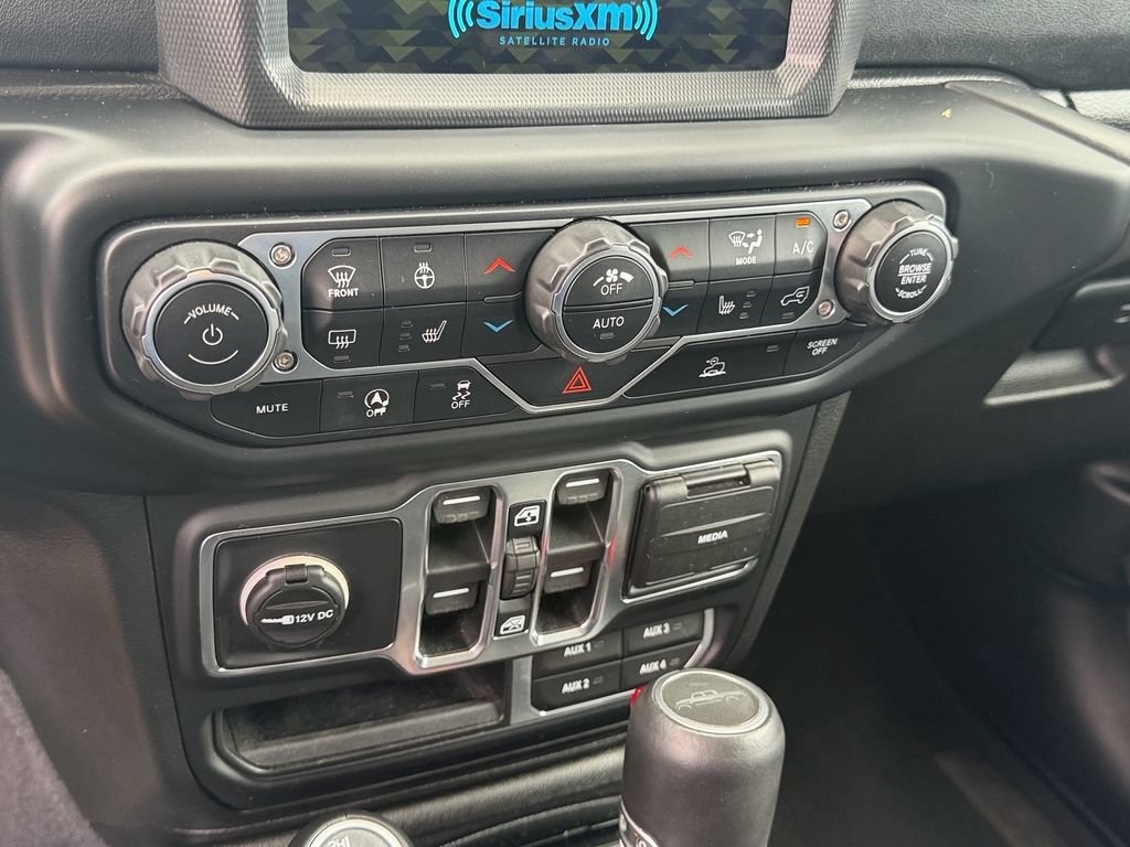 Used 2020 Jeep Gladiator Overland AWD/4WD image 15