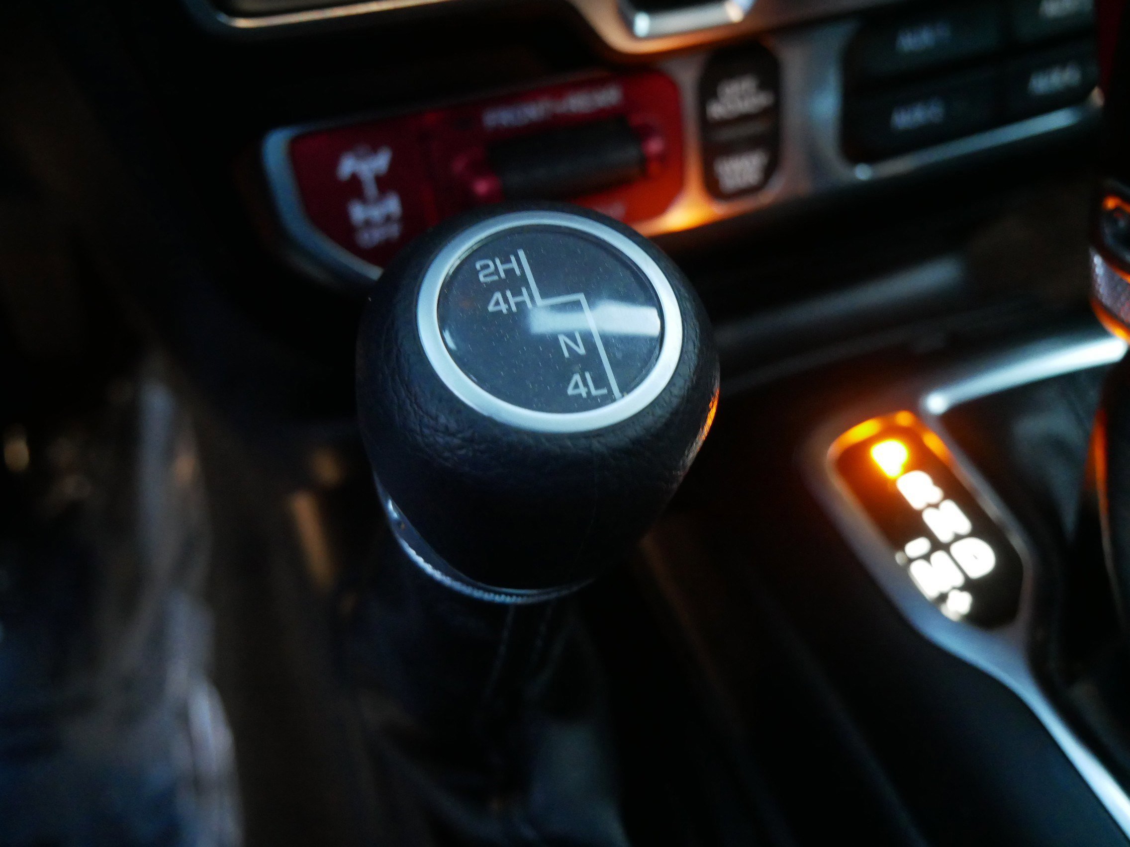 Used 2024 Jeep Wrangler Rubicon image 27