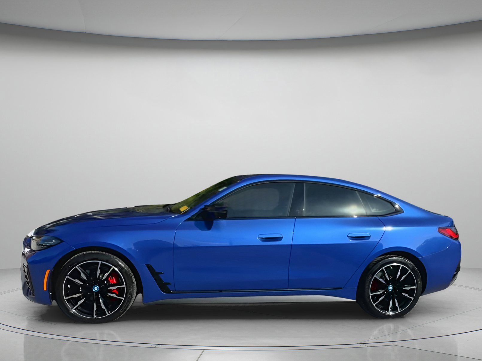 Used 2023 BMW i4 M50 image 8