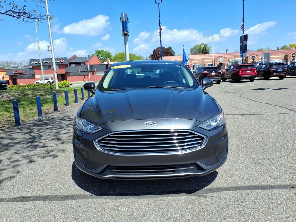Certified 2020 Ford Fusion SE FWD image 3