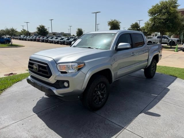 Used 2023 Toyota Tacoma SR5 RWD image 3
