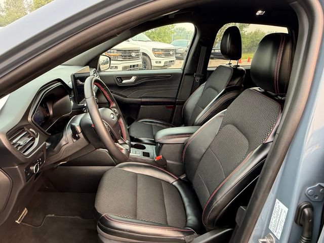 Certified 2024 Ford Escape ST-Line w/ Tech Pack #1 AWD/4WD image 7