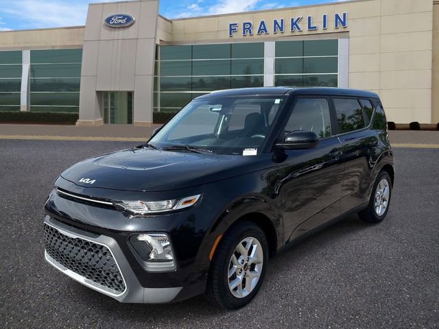 Used 2022 Kia Soul LX w/ Technology Package FWD image 3