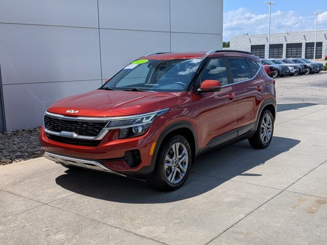 Used 2023 Kia Seltos S w/ Navigation Package FWD image 8