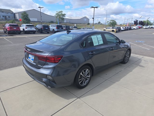 Used 2023 Kia Forte LXS FWD image 5
