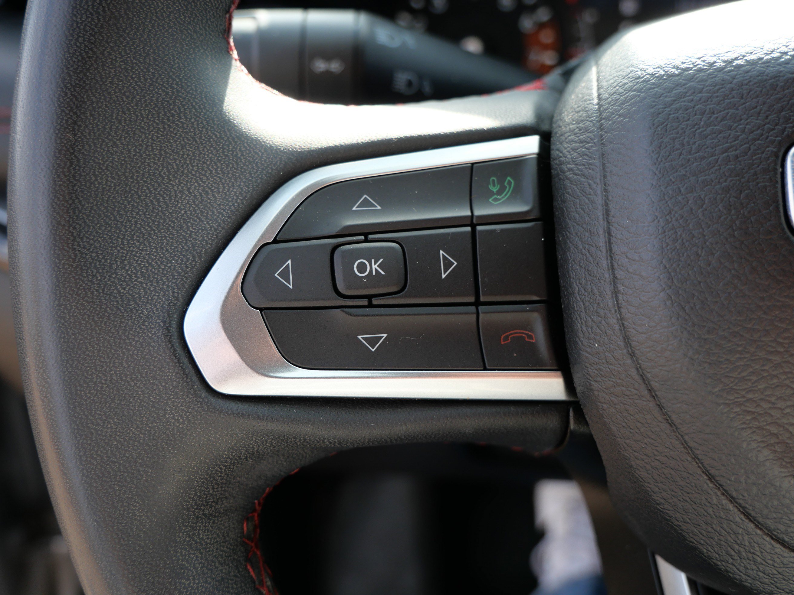 Used 2023 Jeep Compass Trailhawk AWD/4WD image 27