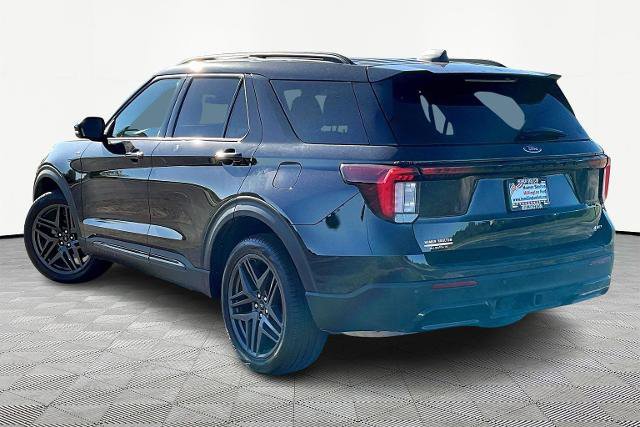 Certified 2025 Ford Explorer ST-Line w/ ST-Line Street Pack image 2