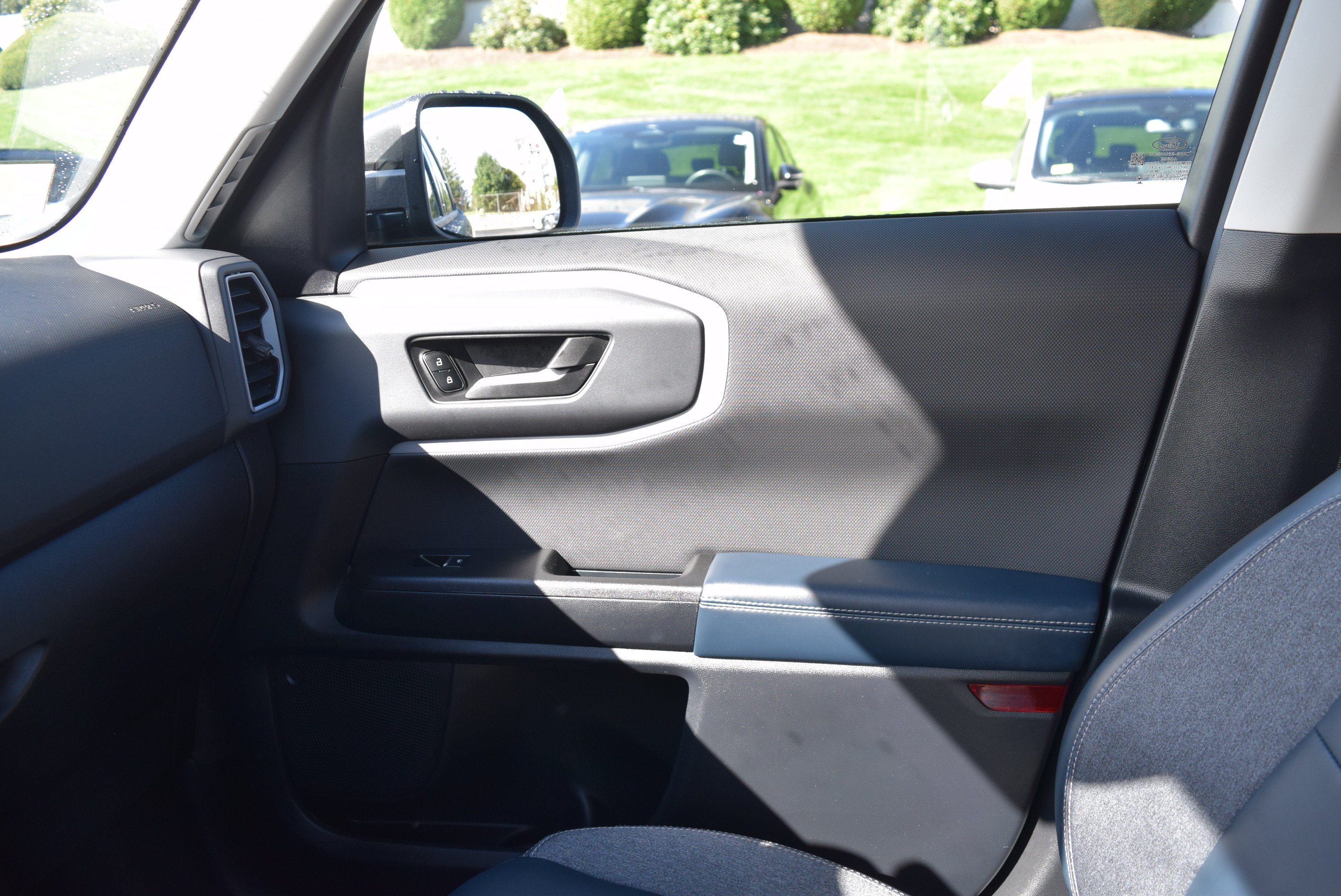 Certified 2023 Ford Bronco Sport Outer Banks AWD/4WD image 16