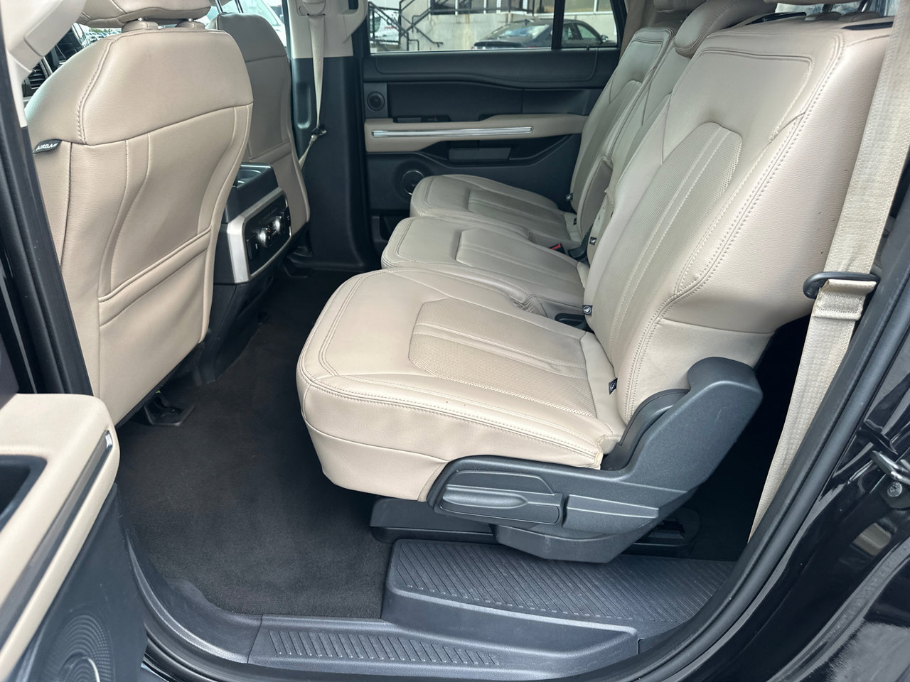 Certified 2024 Ford Expedition Max Limited RWD image 23