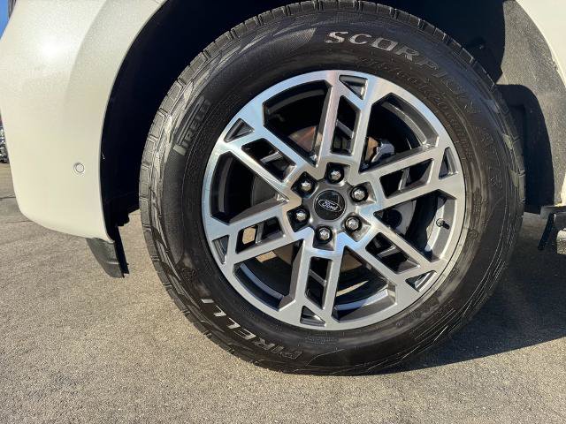Certified 2025 Ford Expedition Active AWD/4WD image 7