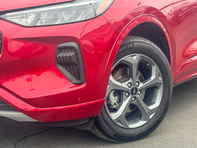 Certified 2024 Ford Escape ST-Line image 9