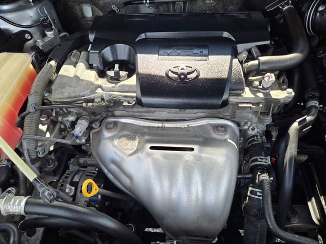 Used 2018 Toyota RAV4 XLE FWD image 30