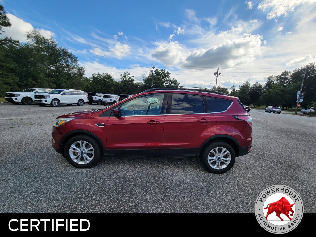 Certified 2017 Ford Escape SE w/ Equipment Group 201A FWD image 3