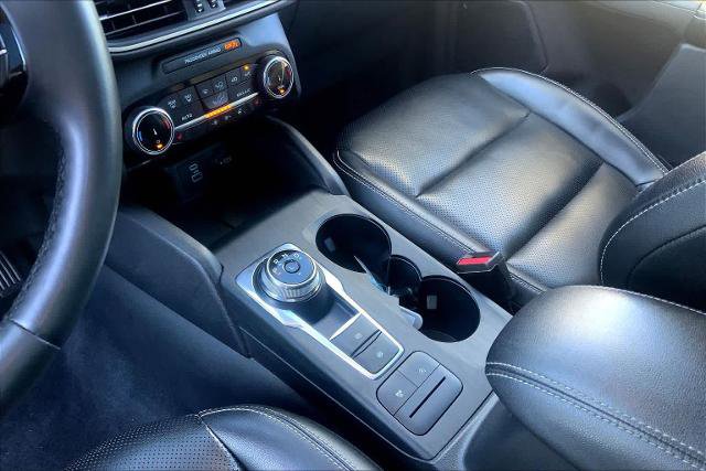 Certified 2022 Ford Escape SEL image 16