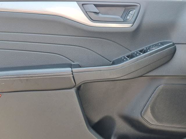 Certified 2025 Ford Escape Active AWD/4WD image 16